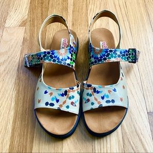 Goby Multicolor Geometric Flowers & Leaves Sandals